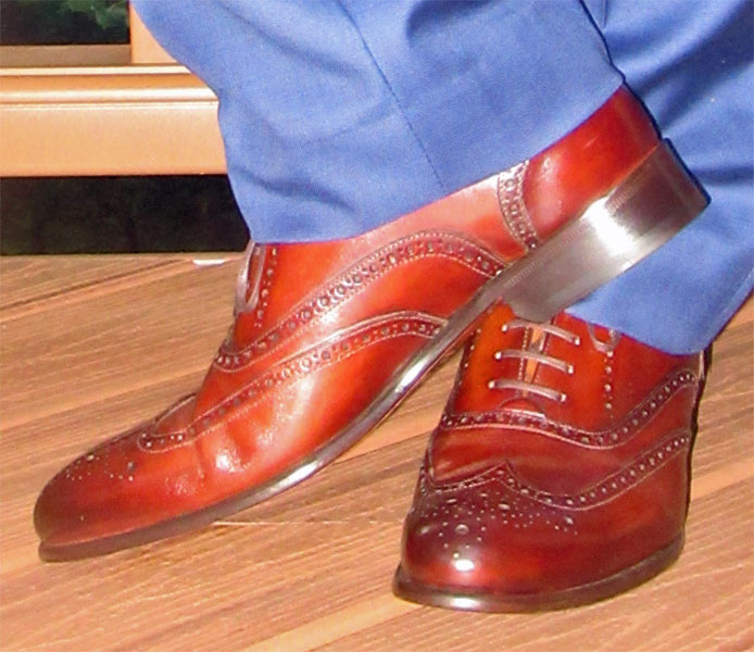 Paul Evans brown wingtip oxford dress shoes