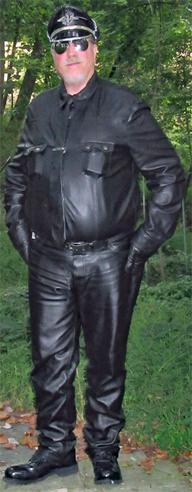 Black Leather 2022